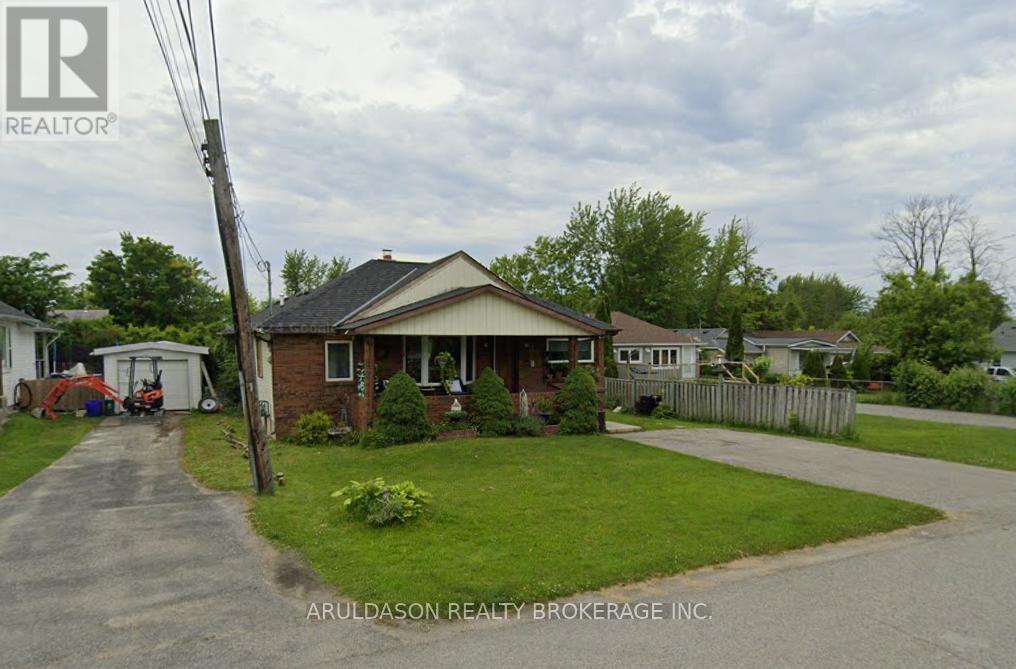 62 Franklin Beach Road, Georgina, Ontario  L0E 1L0 - Photo 3 - N12415701