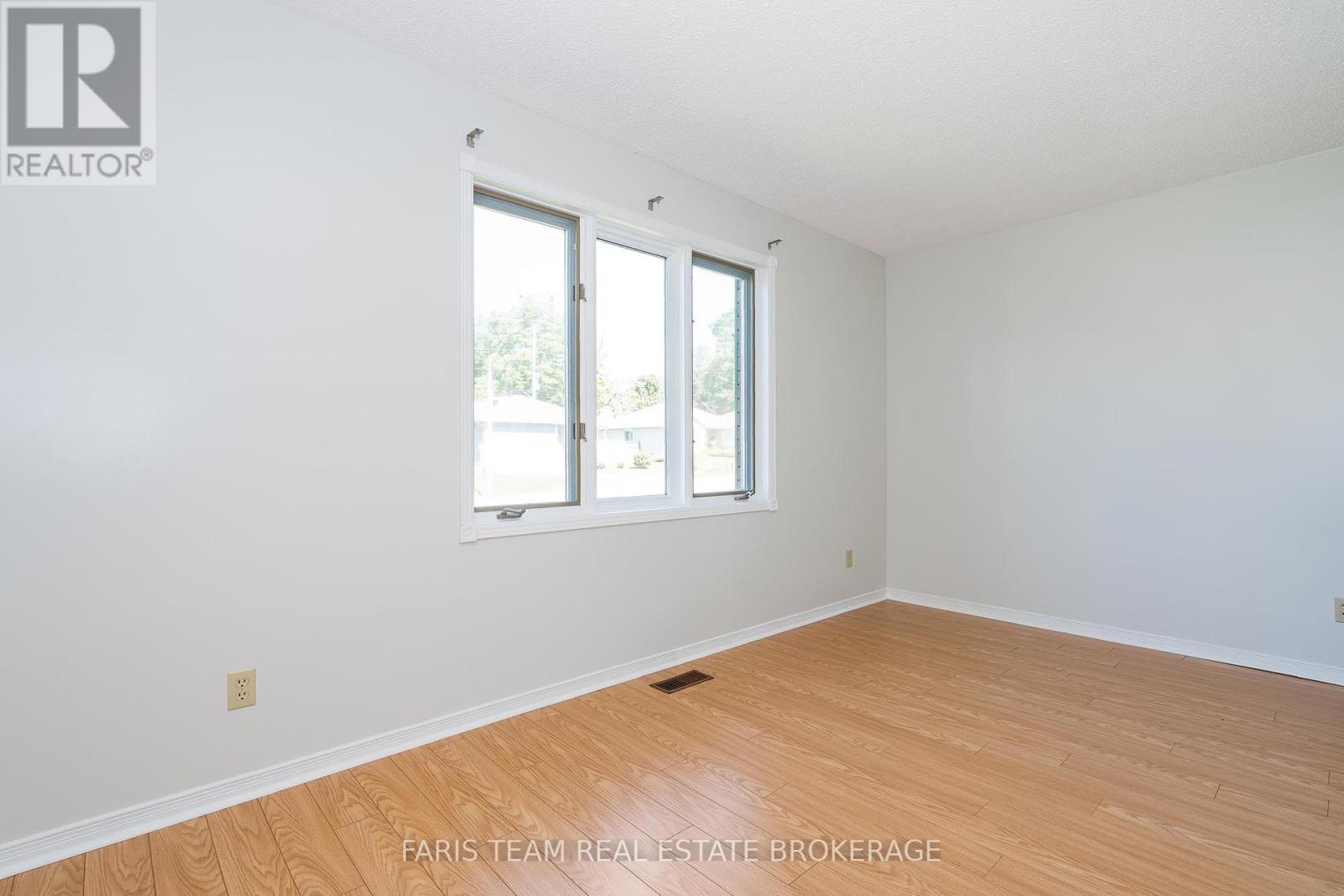 25 Bridle Road, Penetanguishene, Ontario  L9M 1J5 - Photo 28 - S12415684