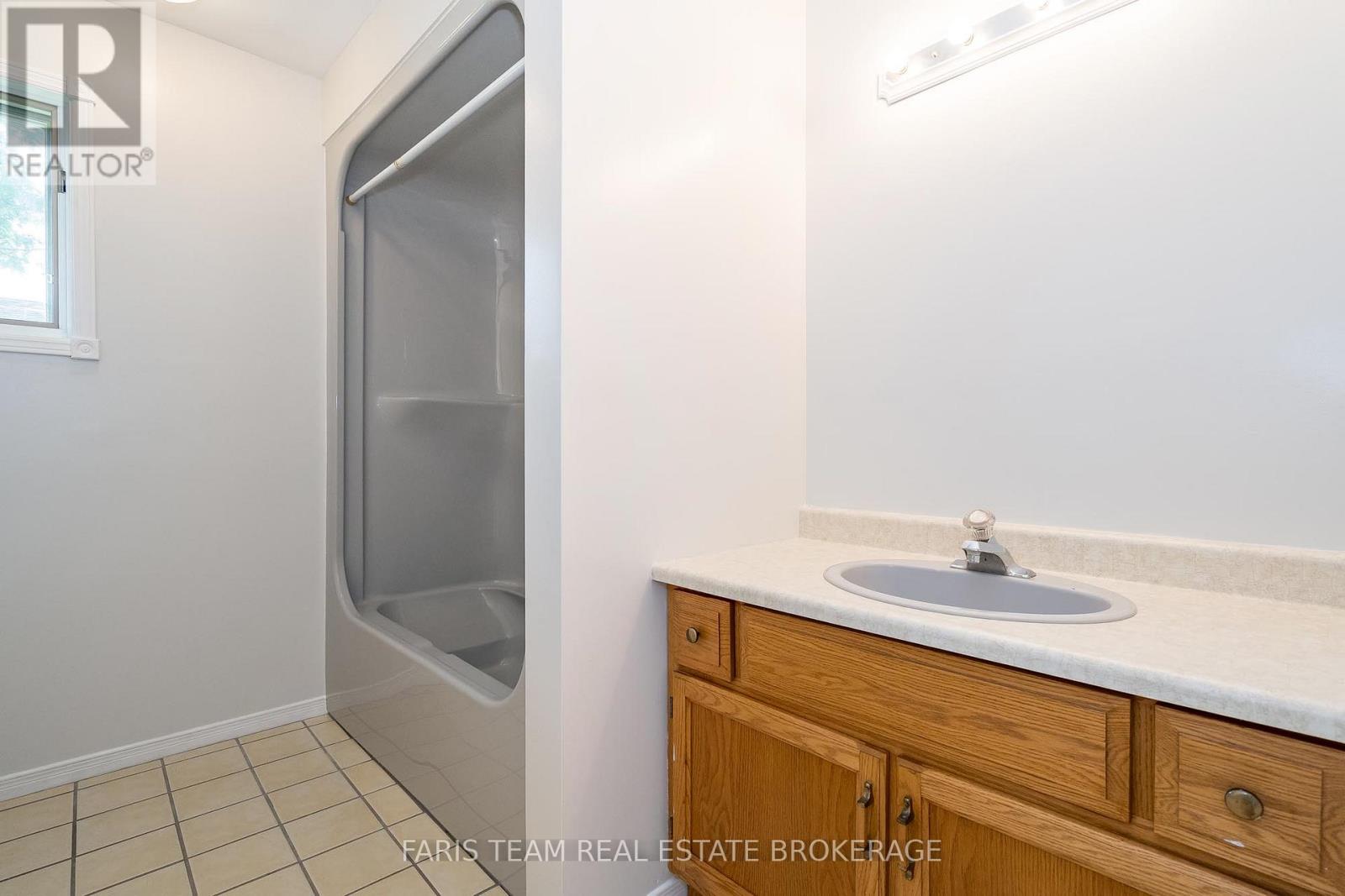 25 Bridle Road, Penetanguishene, Ontario  L9M 1J5 - Photo 29 - S12415684