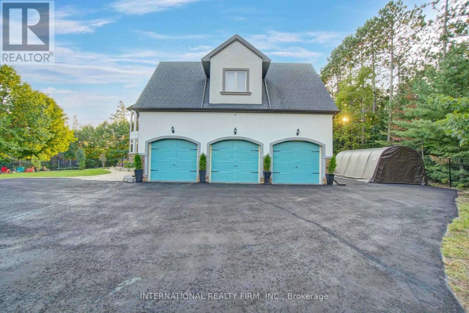 6 Pinehurst Lane, Springwater, Ontario  L9X 0C7 - Photo 7 - S12415757