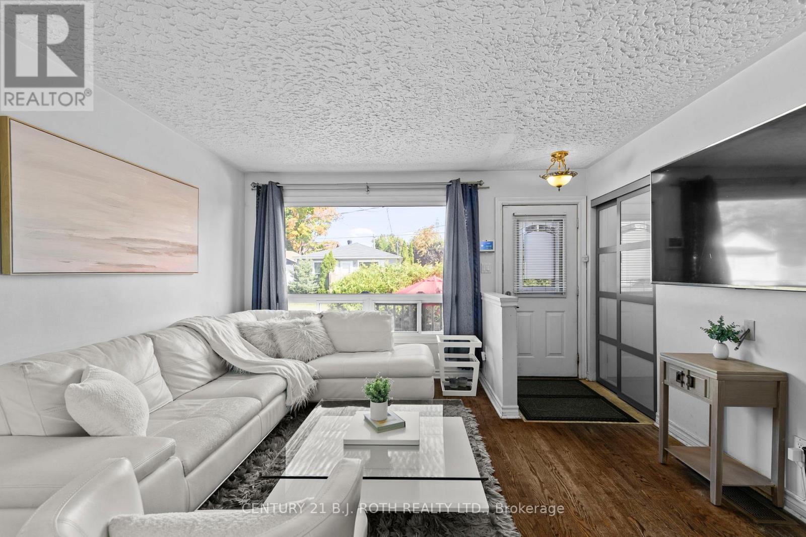 186 Dunedin Street, Orillia, Ontario  L3V 5T9 - Photo 4 - S12415758