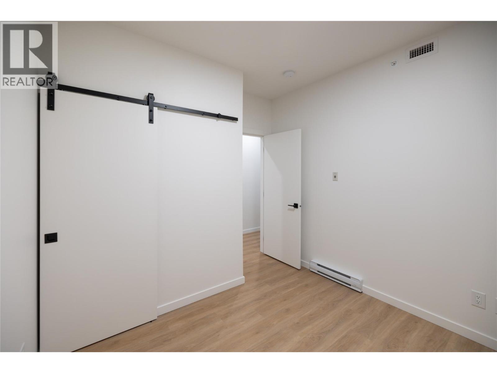 604 Cawston Avenue Unit# 615 Kelowna Photo 18