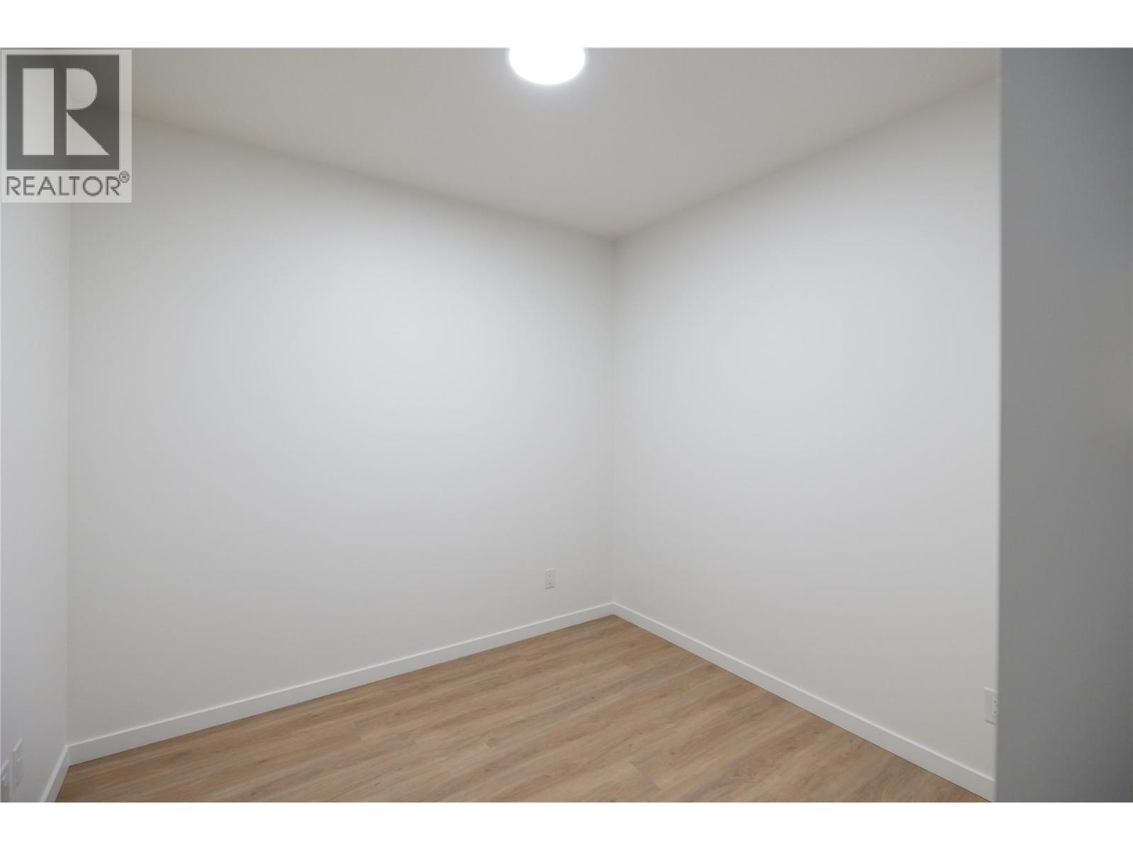 604 Cawston Avenue Unit# 615 Kelowna Photo 19