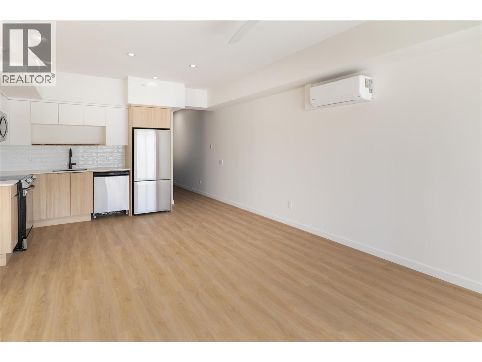604 Cawston Avenue Unit# 615 Kelowna Photo 8