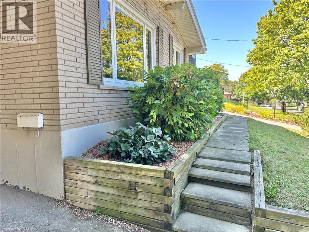 8 Howard Street, Simcoe, Ontario  N3Y 2H5 - Photo 28 - 40771802