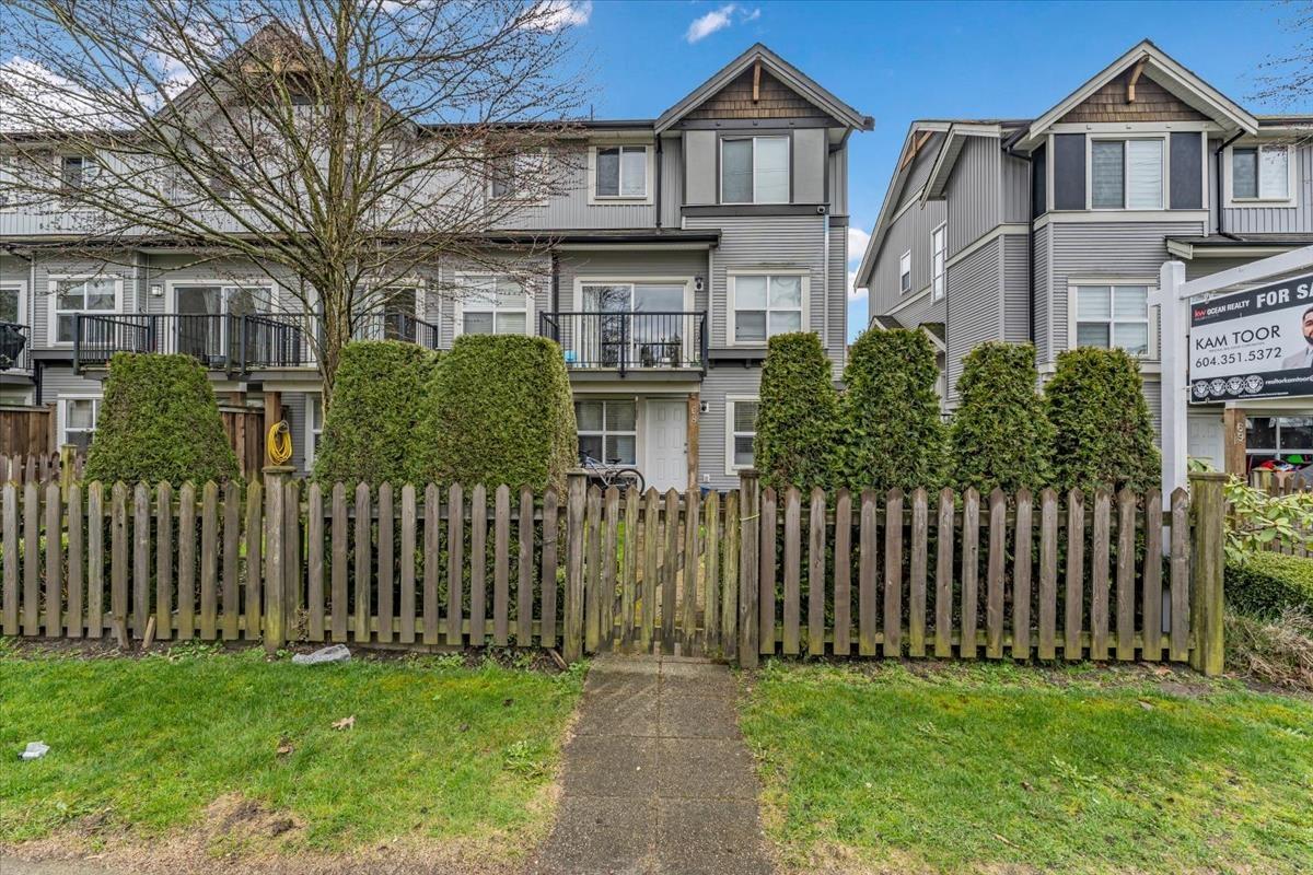 68 12677 63 Avenue, Surrey, British Columbia  V3X 3T3 - Photo 2 - R3049975