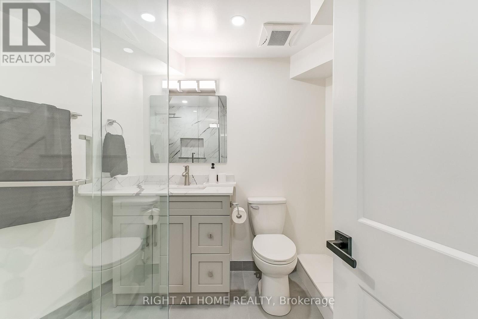 1308 Fieldcrest Lane, Oakville, Ontario  L6M 2N6 - Photo 41 - W12327165