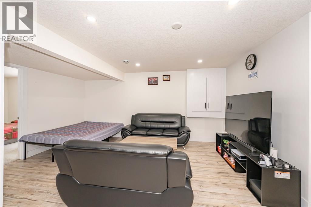 132 Willowmere Close, Chestermere, Alberta  T1X 1S2 - Photo 31 - A2258651