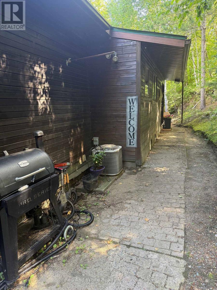 3348 Eden Township Road, Sudbury Remote Area, Ontario  P3G 1G1 - Photo 21 - X12295519