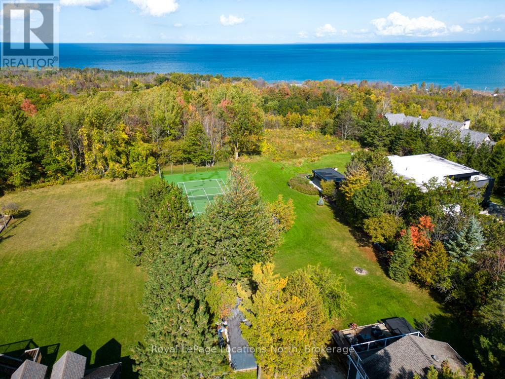 107 Margaret Drive, Blue Mountains, Ontario  L9Y 0T5 - Photo 3 - X12415911