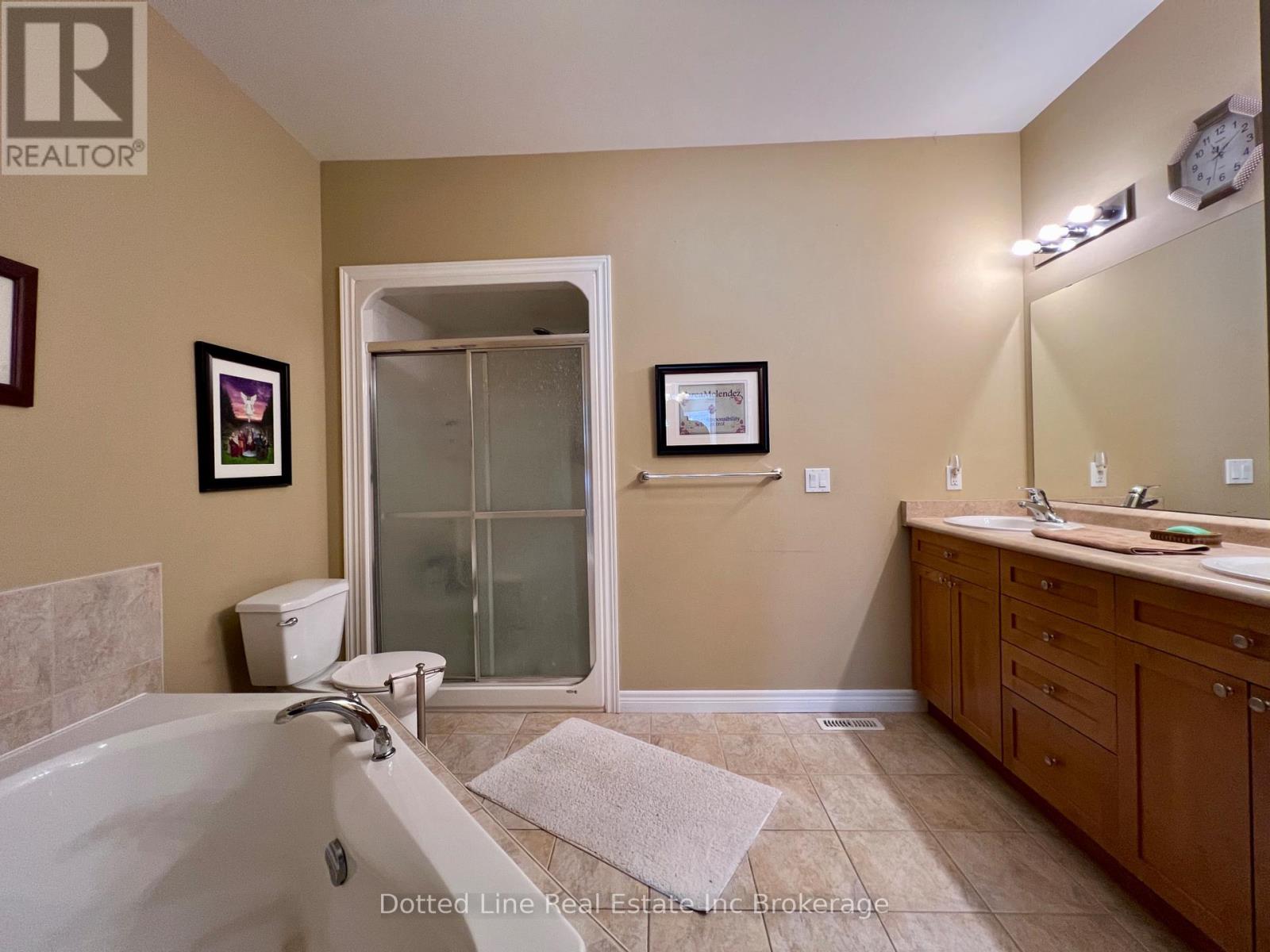 11 - 500 Lakeview Drive, Woodstock (Woodstock - North), Ontario  N4T 1W4 - Photo 10 - X12415913