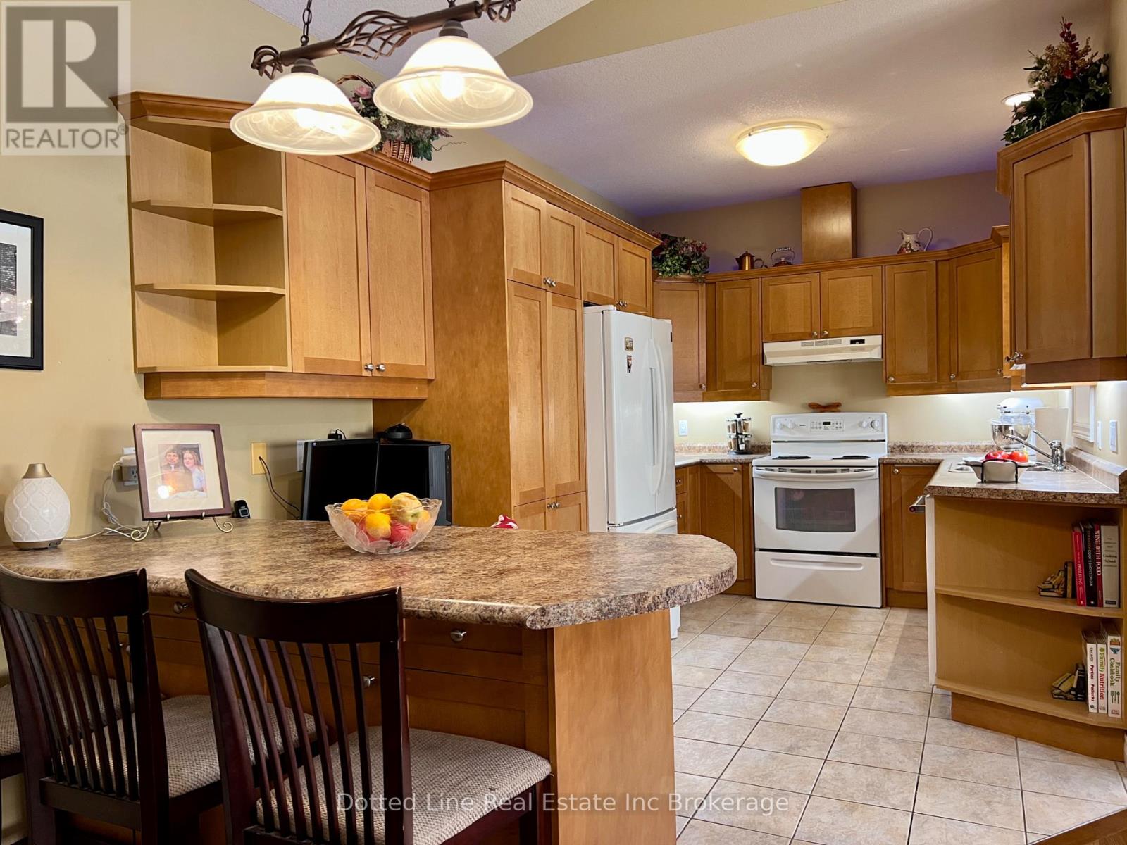 11 - 500 Lakeview Drive, Woodstock (Woodstock - North), Ontario  N4T 1W4 - Photo 2 - X12415913