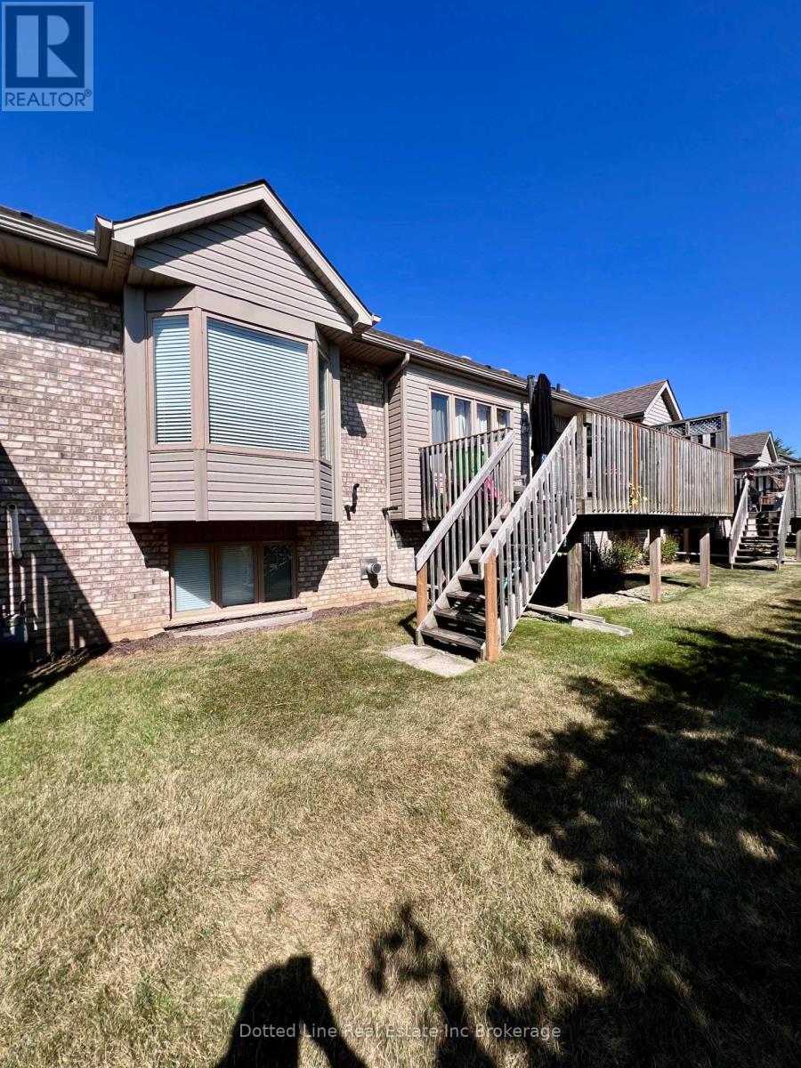 11 - 500 Lakeview Drive, Woodstock (Woodstock - North), Ontario  N4T 1W4 - Photo 29 - X12415913