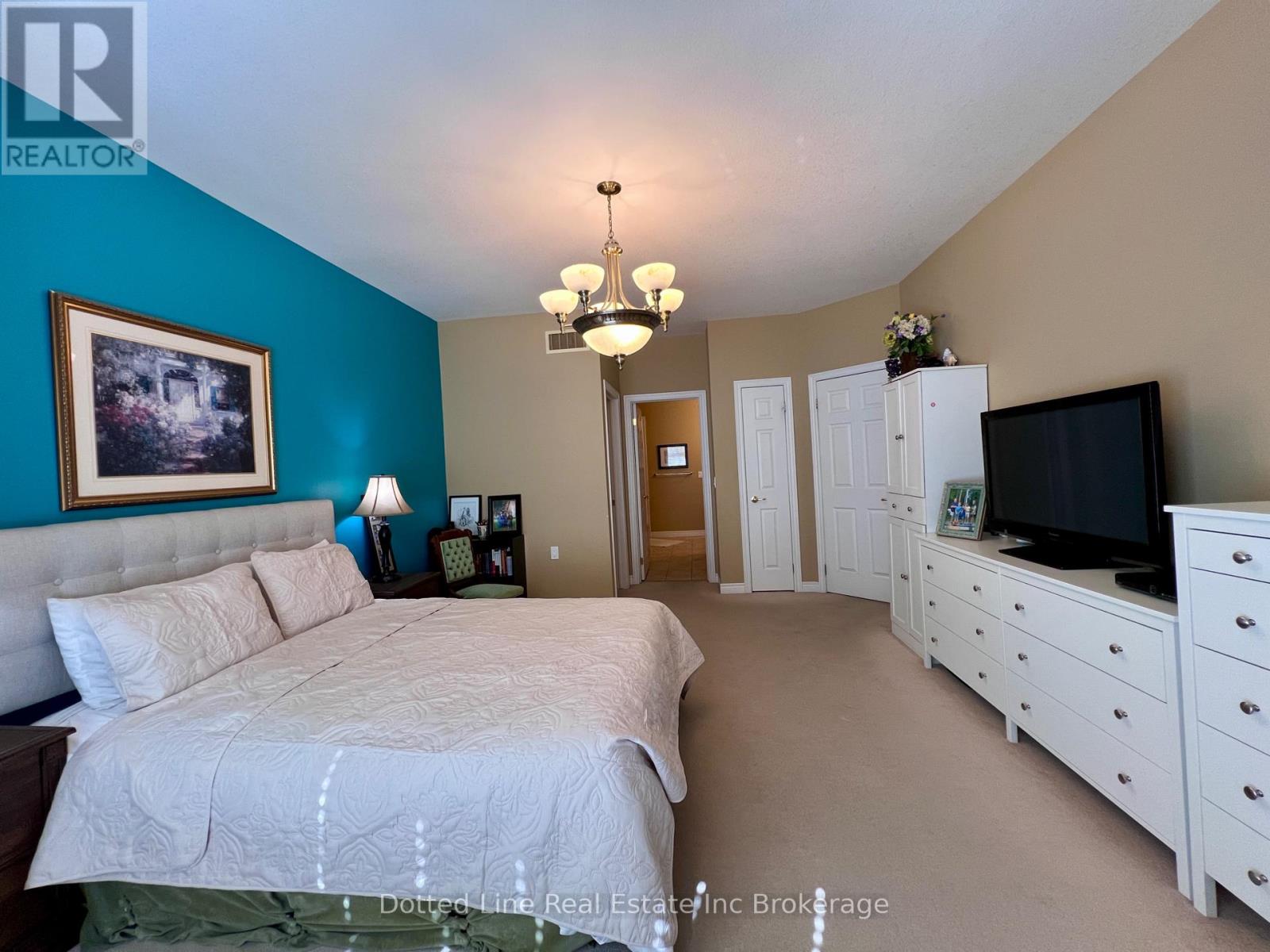 11 - 500 Lakeview Drive, Woodstock (Woodstock - North), Ontario  N4T 1W4 - Photo 8 - X12415913