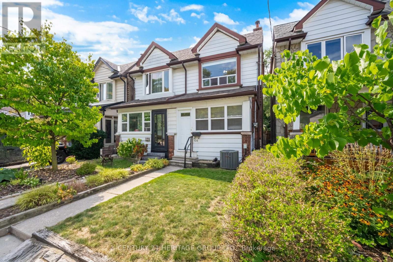 126 Watson Avenue, Toronto, Ontario  M6S 4E1 - Photo 2 - W12415700