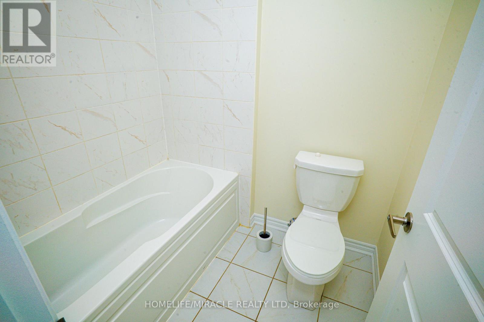 23 Speckled Alder Street, Caledon, Ontario  L7C 4J1 - Photo 20 - W12415705