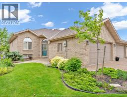 10 QUEENS HILL CRESCENT, Leamington, Ontario