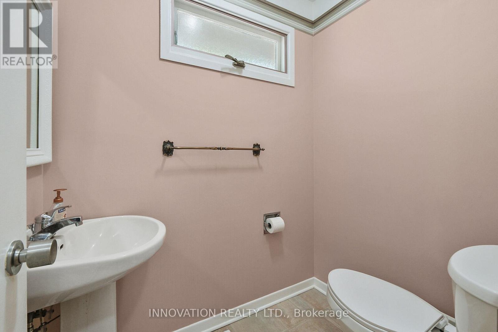 14 Chimo Drive, Ottawa, Ontario  K2L 1A4 - Photo 23 - X12415171