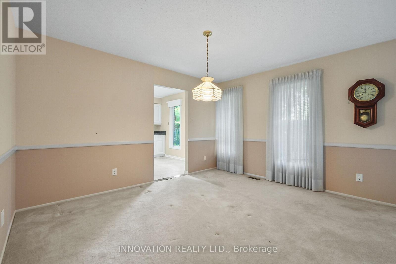 14 Chimo Drive, Ottawa, Ontario  K2L 1A4 - Photo 13 - X12415171