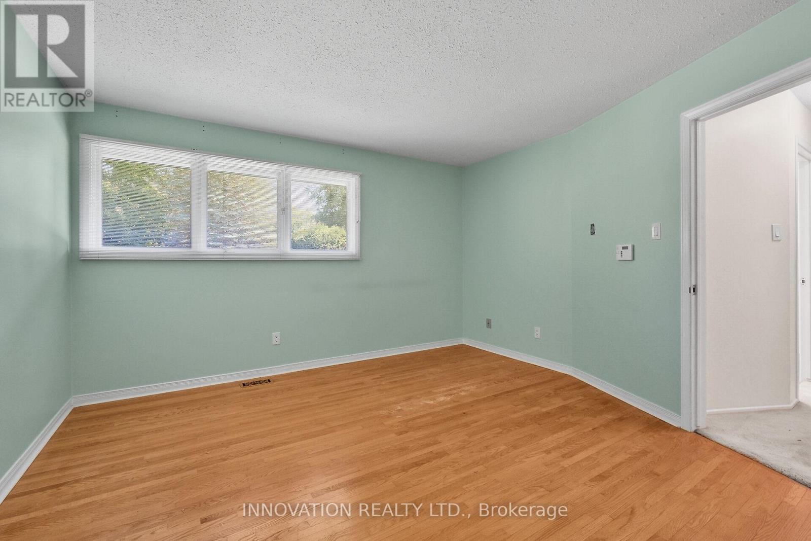 14 Chimo Drive, Ottawa, Ontario  K2L 1A4 - Photo 27 - X12415171