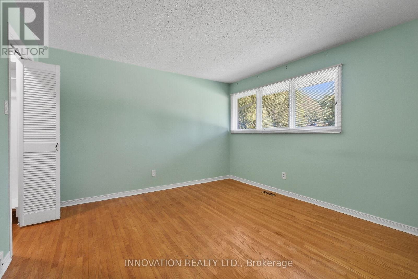 14 Chimo Drive, Ottawa, Ontario  K2L 1A4 - Photo 28 - X12415171