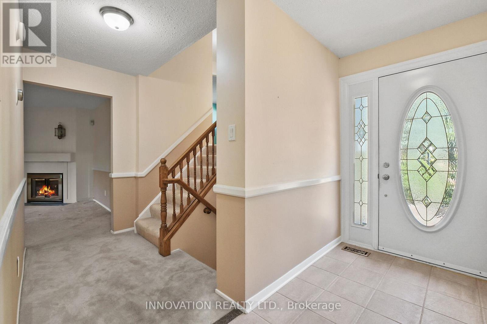 14 Chimo Drive, Ottawa, Ontario  K2L 1A4 - Photo 4 - X12415171