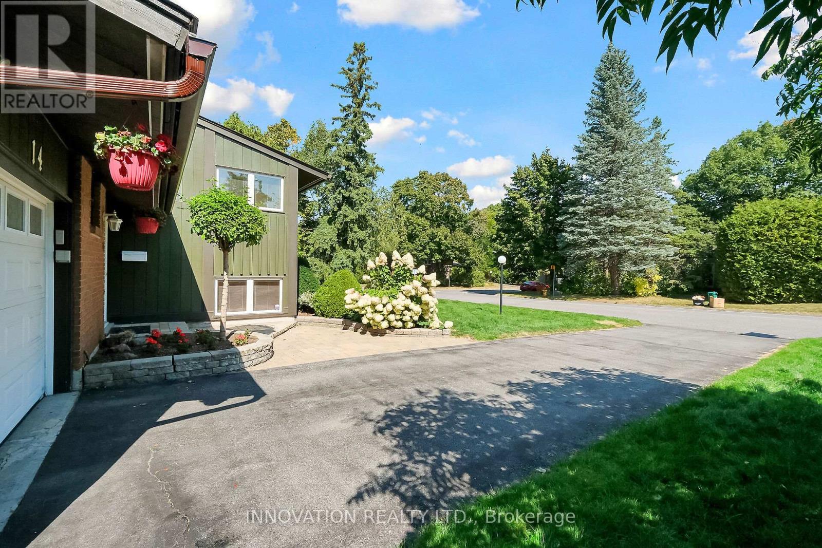14 Chimo Drive, Ottawa, Ontario  K2L 1A4 - Photo 47 - X12415171