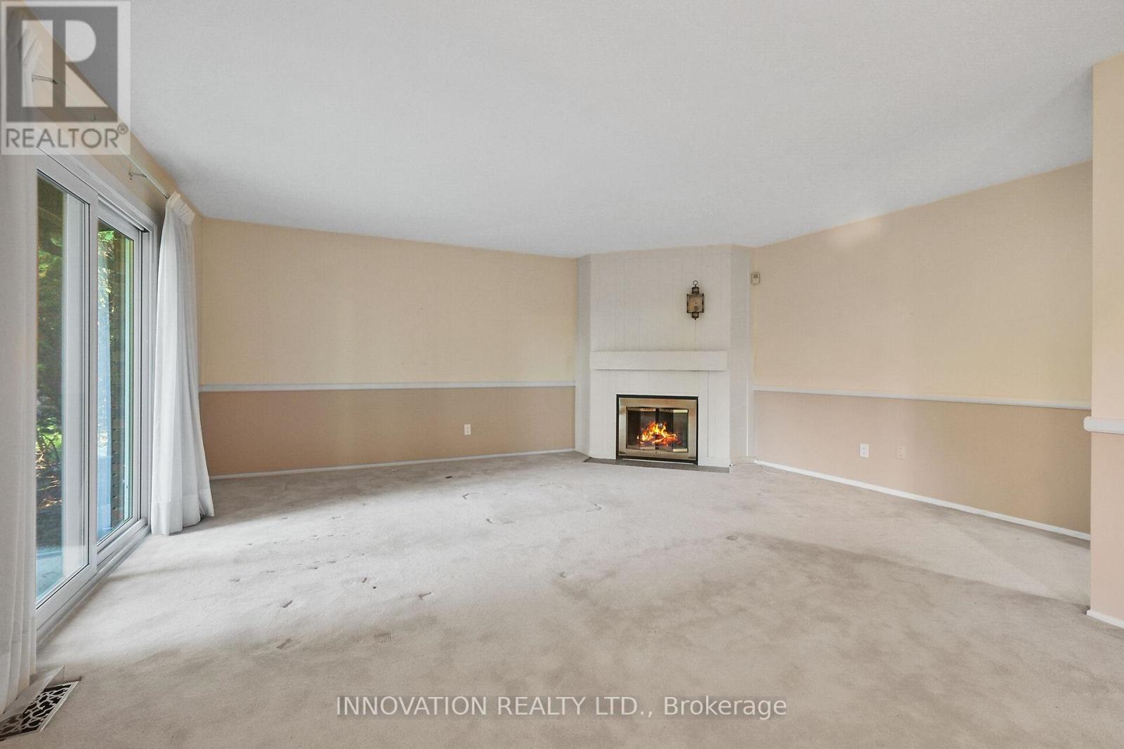 14 Chimo Drive, Ottawa, Ontario  K2L 1A4 - Photo 6 - X12415171