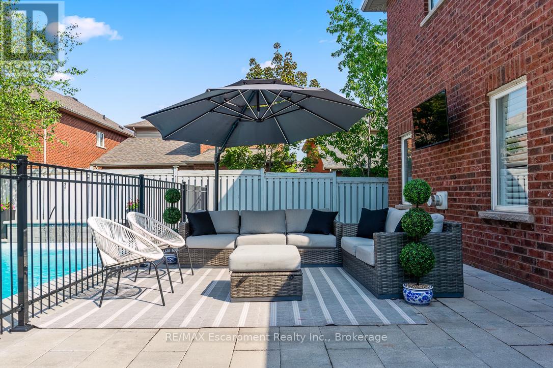 2301 Baronwood Drive, Oakville, Ontario  L6M 4Z6 - Photo 30 - W12410878