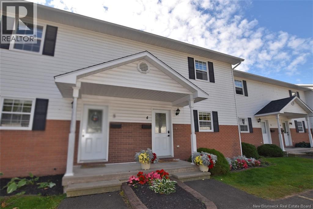175 Riverside Drive, Fredericton, New Brunswick  E3A 6R1 - Photo 2 - NB127046