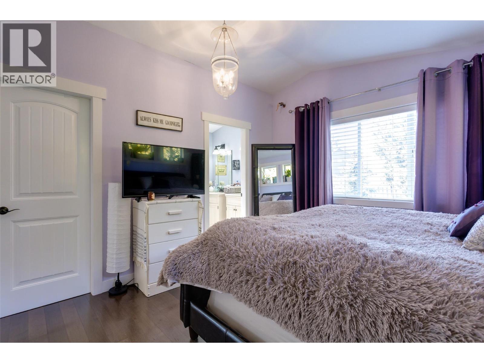 2422 Richter Street, Kelowna, British Columbia  V1Y 2P6 - Photo 28 - 10360272