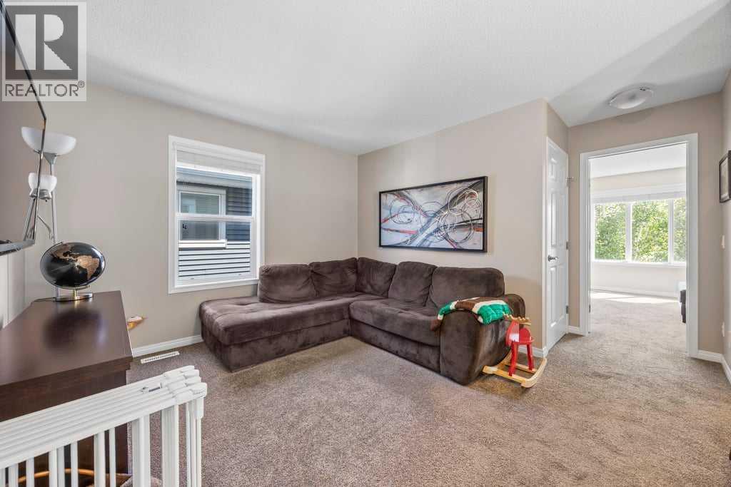 512 River Heights Green, Cochrane, Alberta  T4C 0S1 - Photo 19 - A2253650