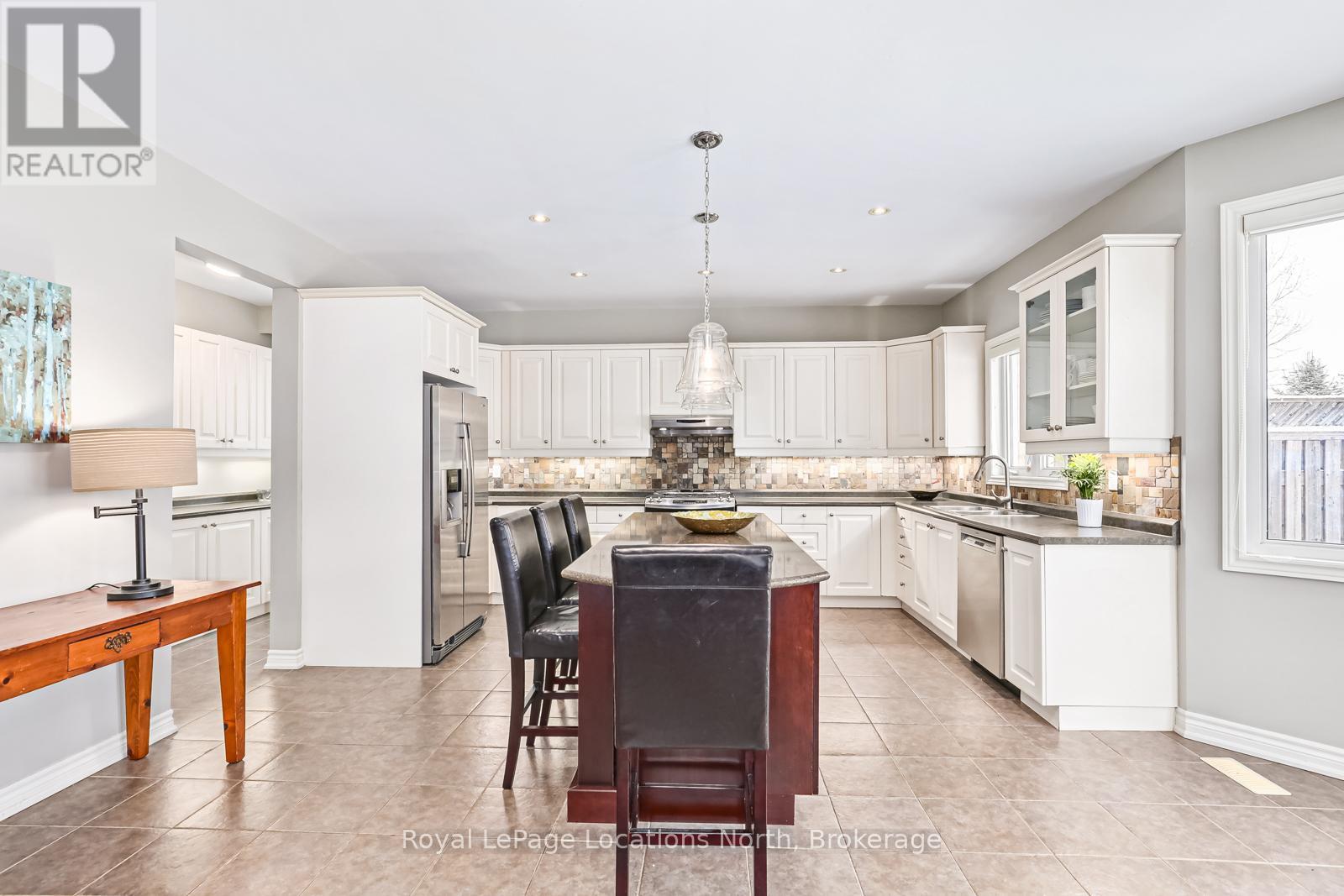 59 Kells Crescent, Collingwood, Ontario  L9Y 0A9 - Photo 15 - S12415908