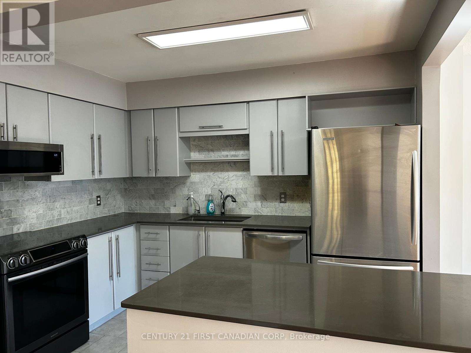 4 - 1199 Hamilton Road, London East, Ontario  N5W 5Z9 - Photo 9 - X12413050