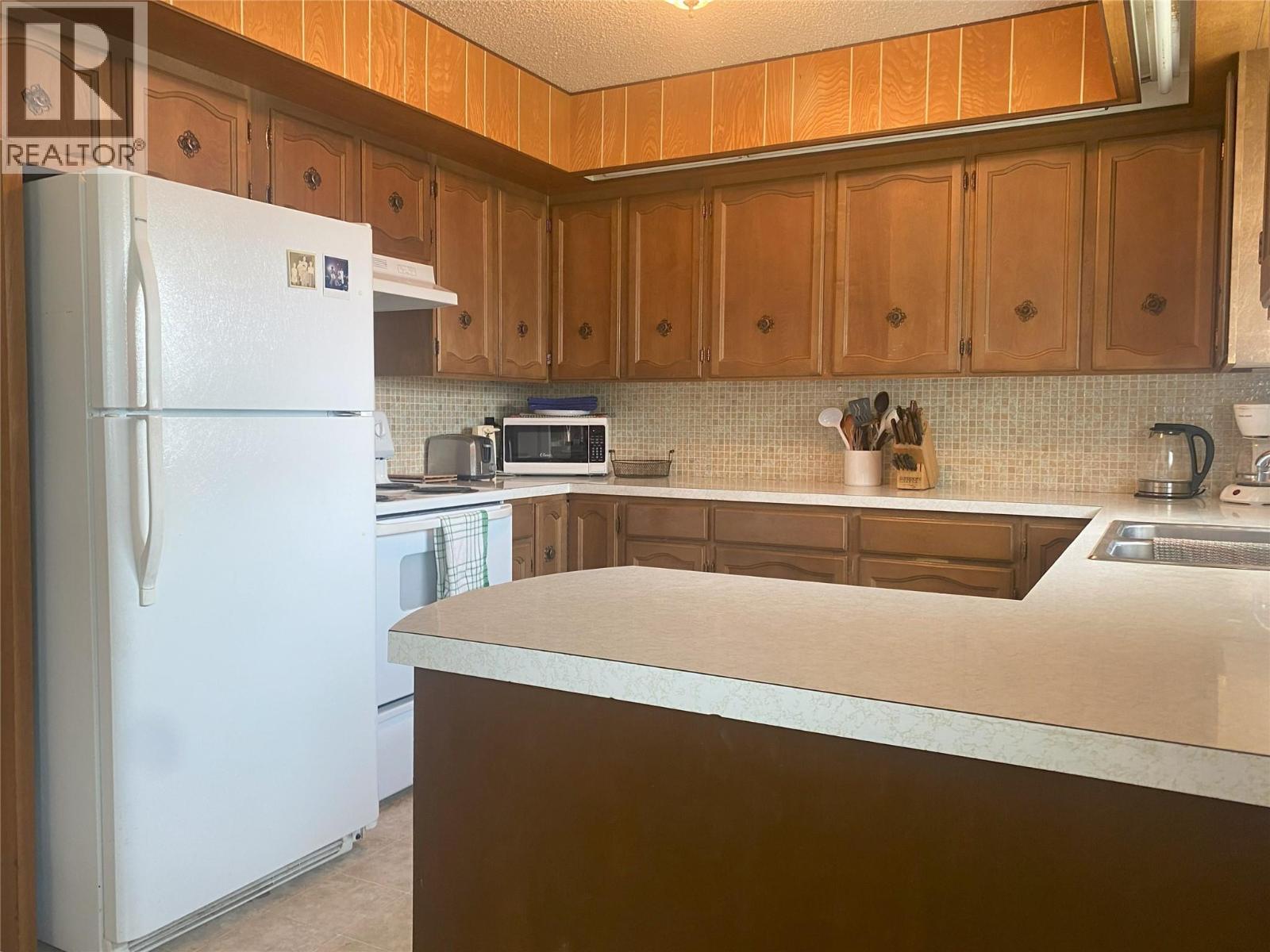 7430 22nd Street, Grand Forks, British Columbia  V0H 1H0 - Photo 4 - 10362848