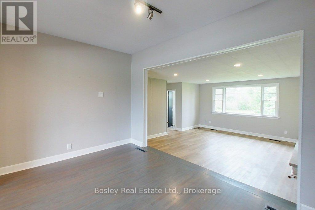 876 Hurontario Street, Collingwood, Ontario  L9Y 0G7 - Photo 7 - S12415955