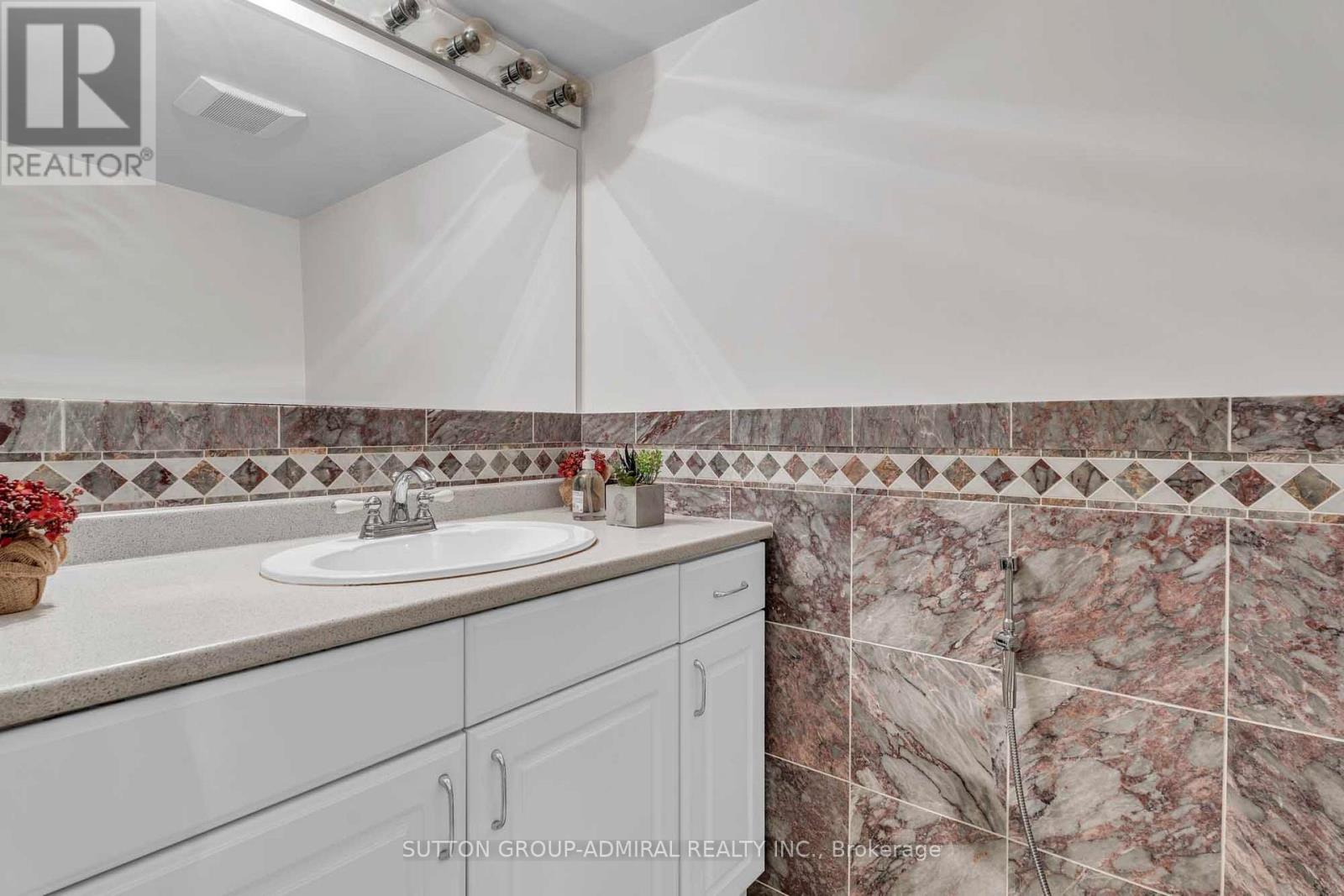 116 Goulding Avenue, Toronto (Newtonbrook West), Ontario  M2M 1L4 - Photo 31 - C12415812