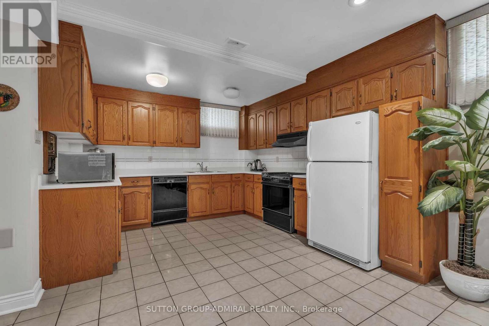 116 Goulding Avenue, Toronto (Newtonbrook West), Ontario  M2M 1L4 - Photo 42 - C12415812