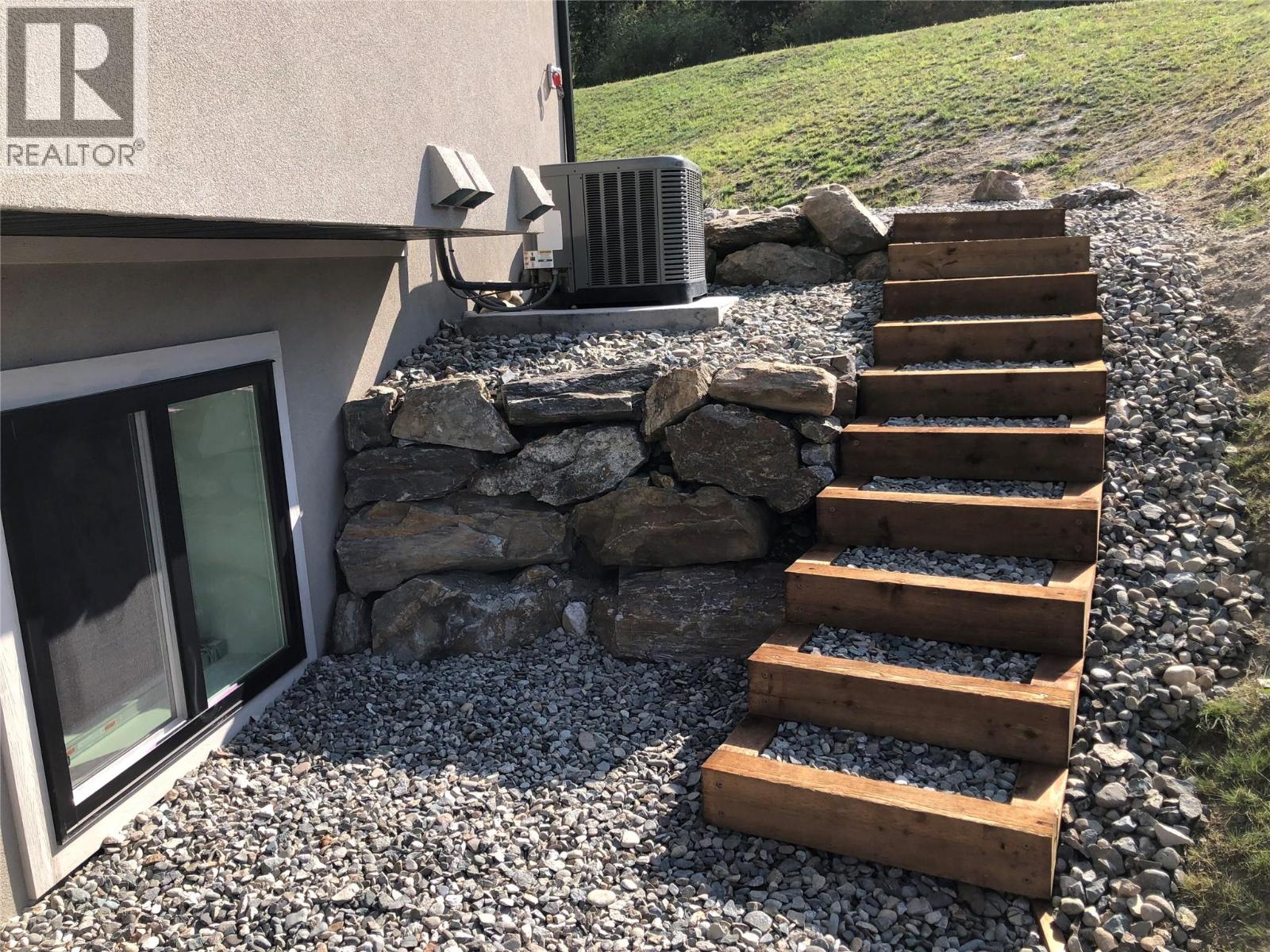 8781 Riverside Drive, Grand Forks, British Columbia  V0H 1H0 - Photo 49 - 2479934