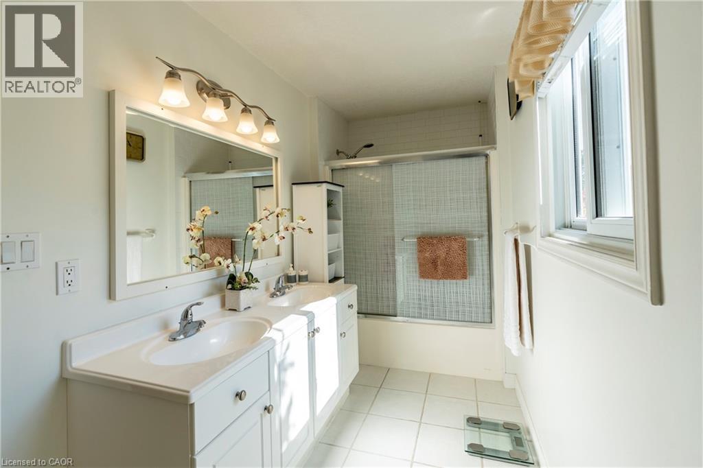 564 Willow Wood Drive, Waterloo, Ontario  N2T 2T5 - Photo 37 - 40771066