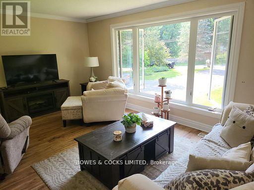 109 Quarry Road, Bancroft (Dungannon Ward), Ontario  K0L 1C0 - Photo 4 - X12415952