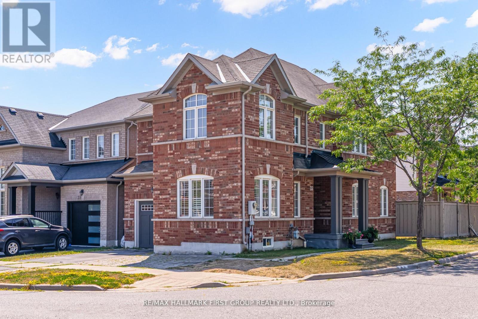 35 Elliottglen Drive, Ajax, Ontario  L1Z 0H1 - Photo 3 - E12415781
