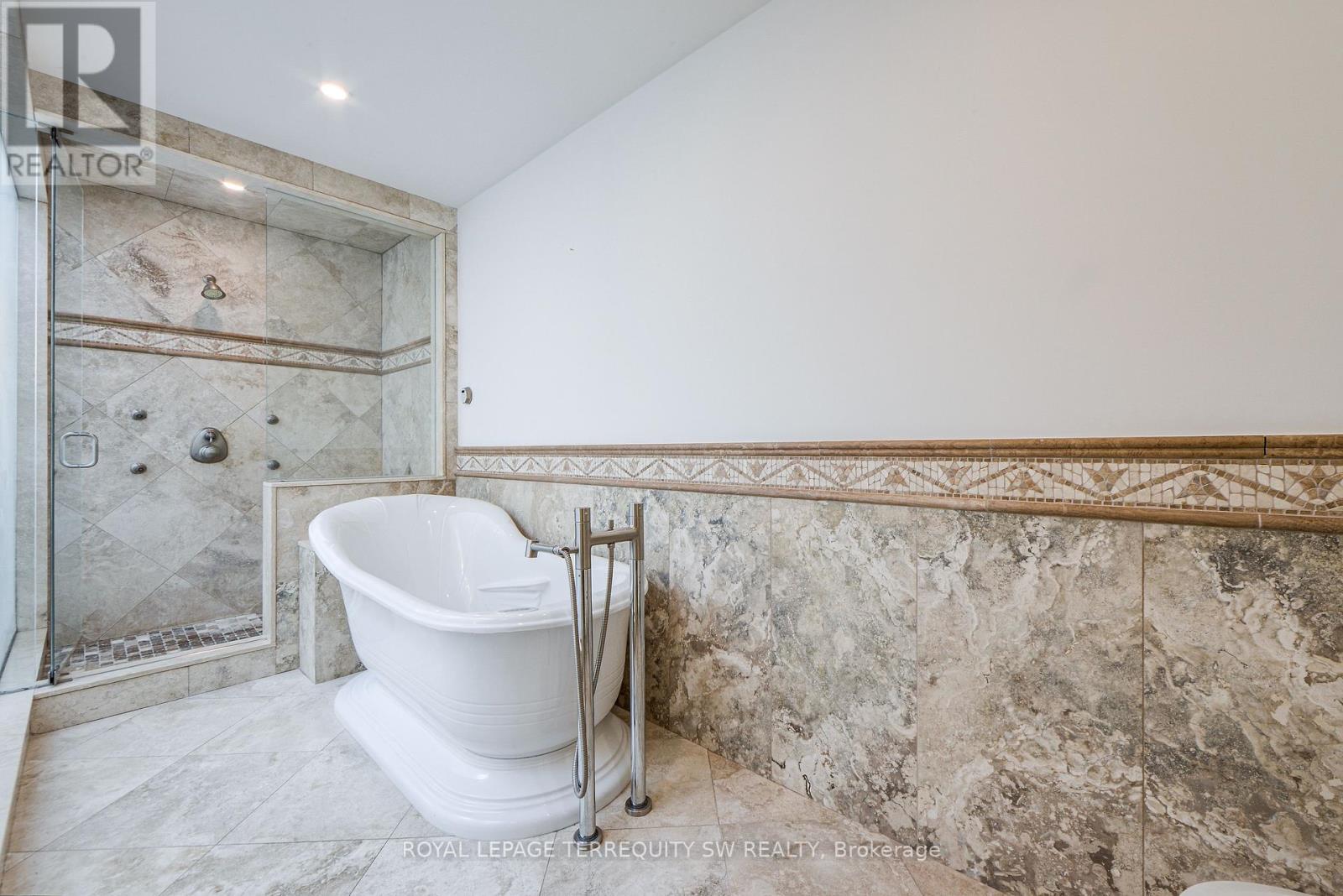 329 Lippincott Street, Toronto, Ontario  M5S 2P6 - Photo 32 - C12415360