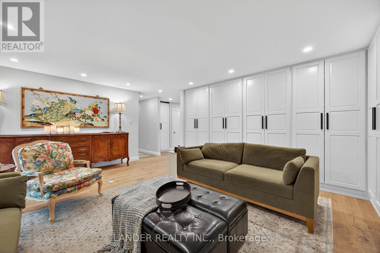 10 Charles Street, East Gwillimbury, Ontario  L0G 1V0 - Photo 18 - N12415918