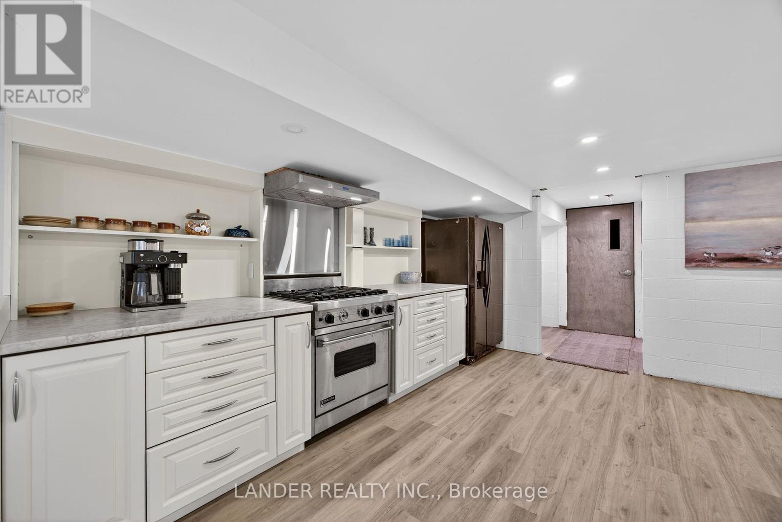 10 Charles Street, East Gwillimbury, Ontario  L0G 1V0 - Photo 27 - N12415918
