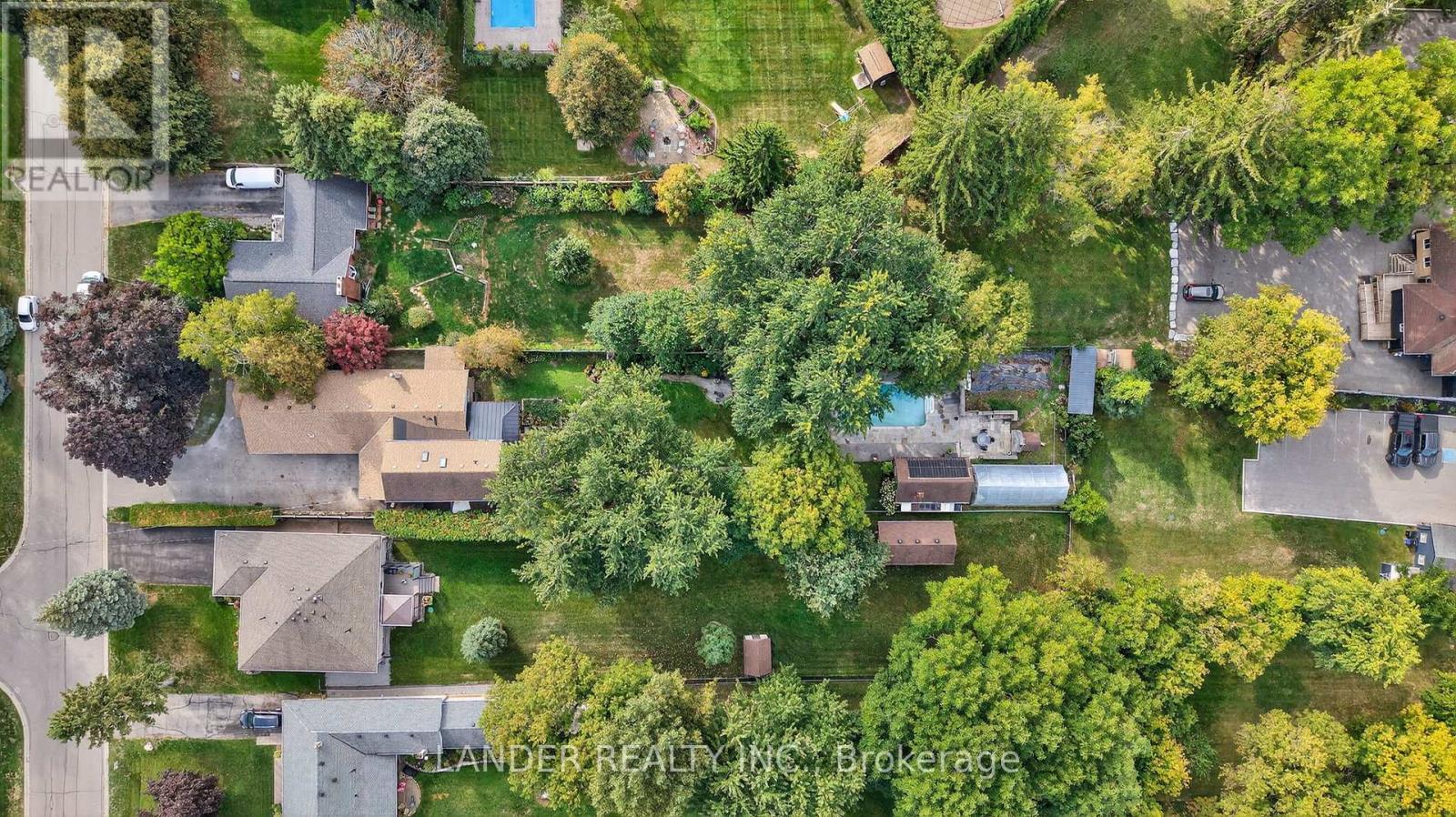 10 Charles Street, East Gwillimbury, Ontario  L0G 1V0 - Photo 45 - N12415918