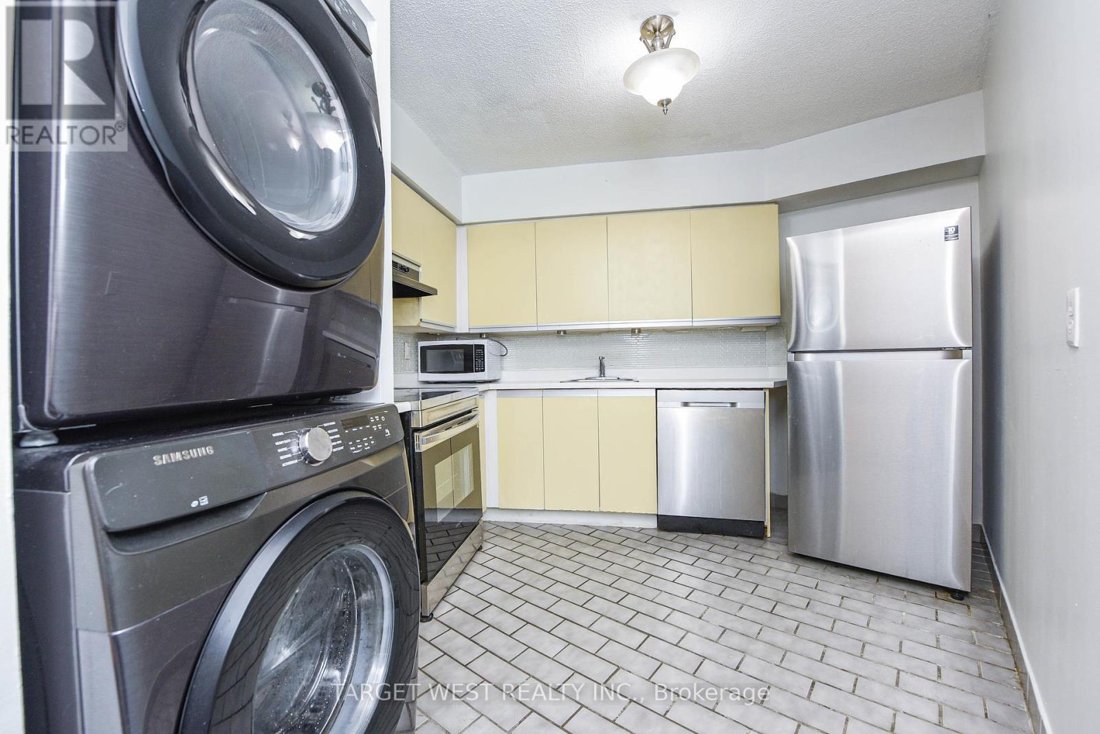 1903 - 250 Queens Quay W, Toronto, Ontario  M5J 2N2 - Photo 11 - C12397586