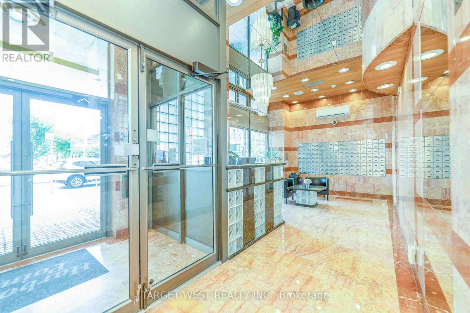 1903 - 250 Queens Quay W, Toronto, Ontario  M5J 2N2 - Photo 2 - C12397586
