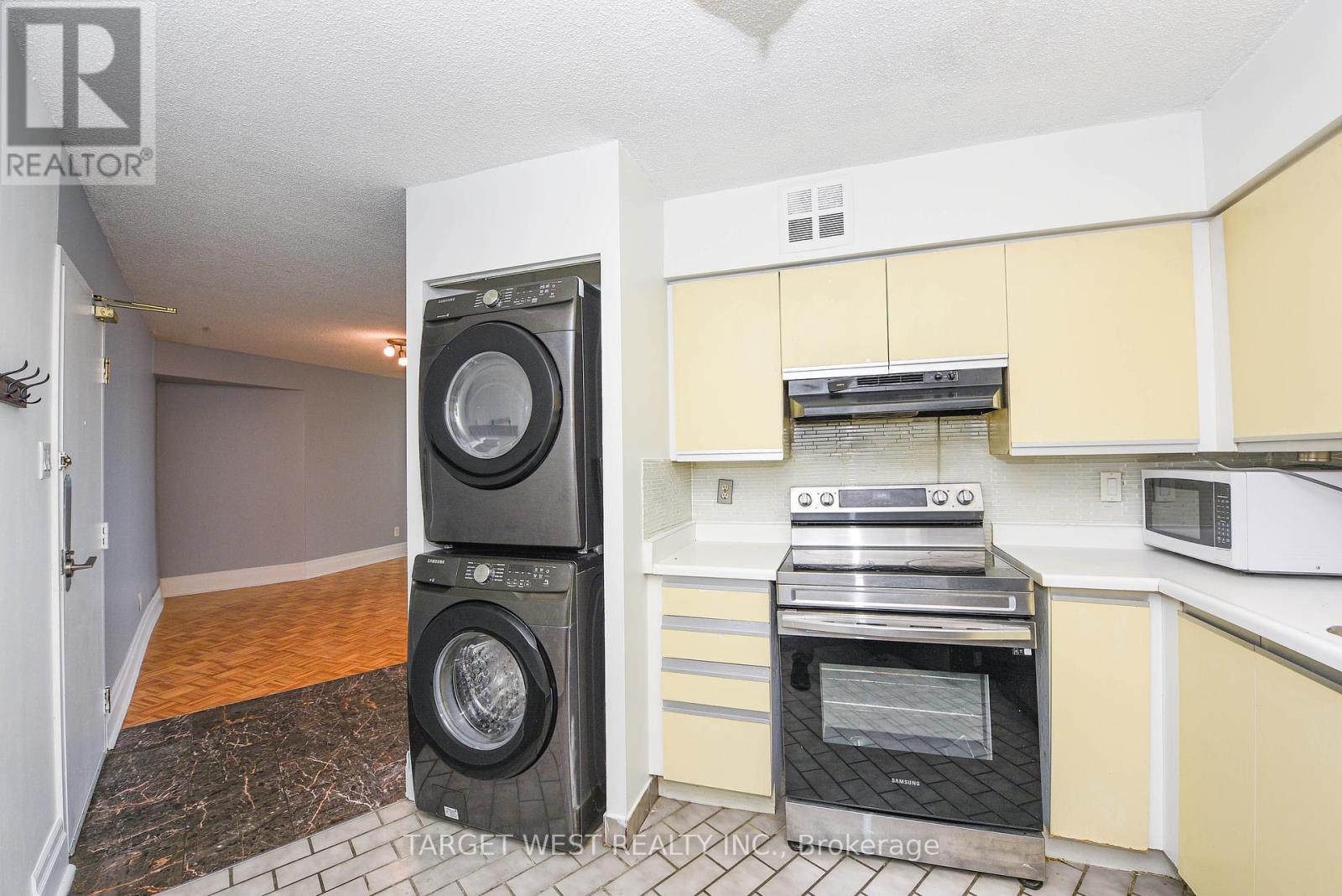 1903 - 250 Queens Quay W, Toronto, Ontario  M5J 2N2 - Photo 9 - C12397586