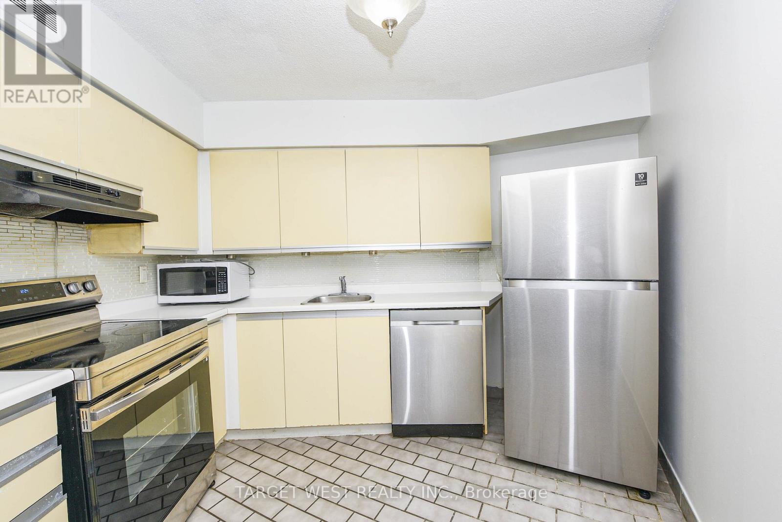 1903 - 250 Queens Quay W, Toronto, Ontario  M5J 2N2 - Photo 12 - C12397586